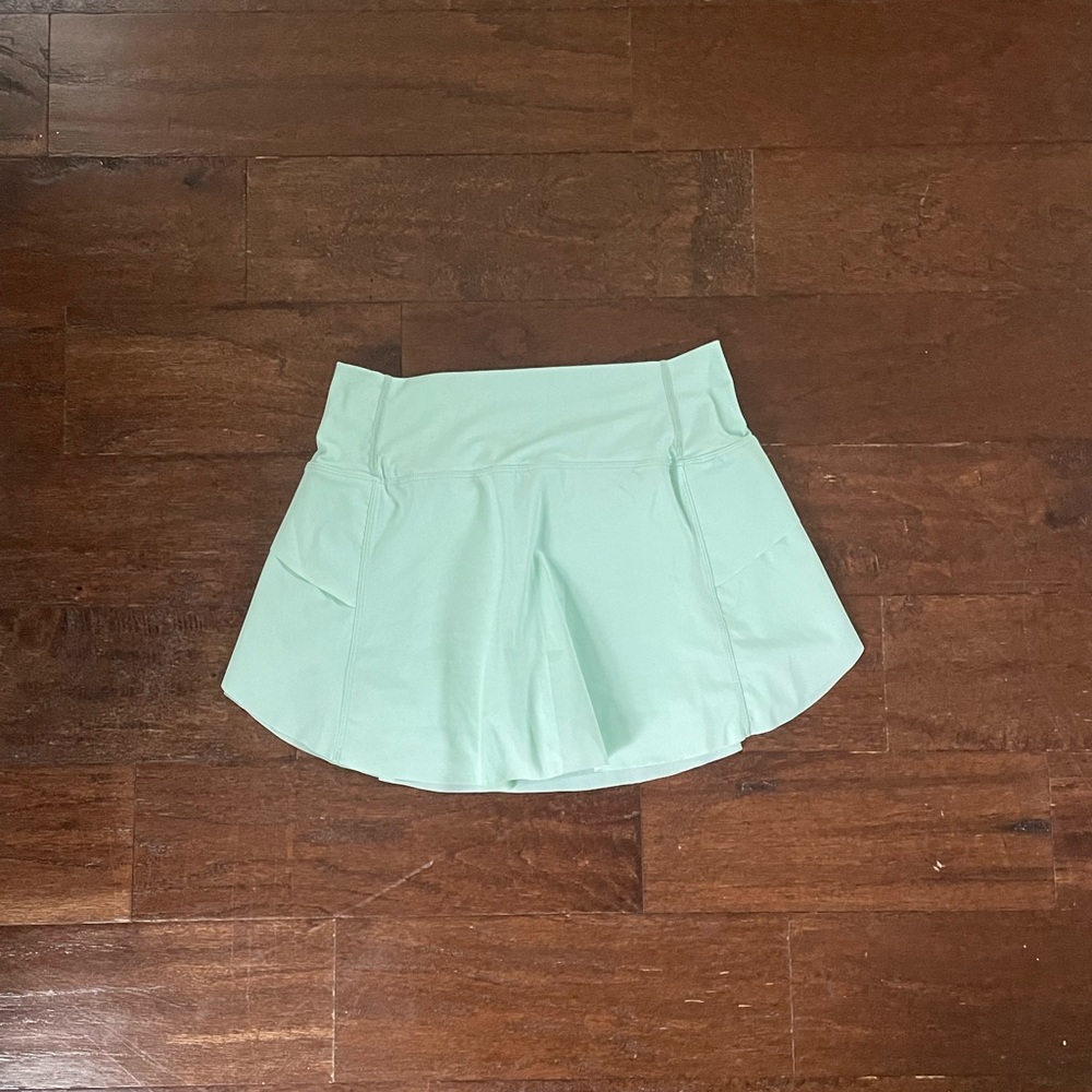 Halara tennis skirt size small